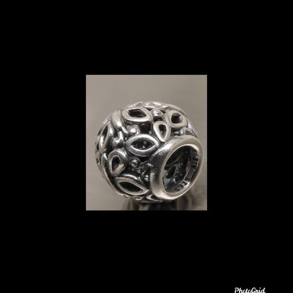 Pandora Openworks Butterfly garden charm - Picture 2 of 2